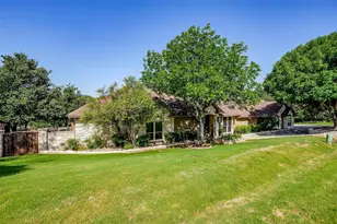 9310 Bellechase Rd, Granbury, TX 76049 - Photo 5