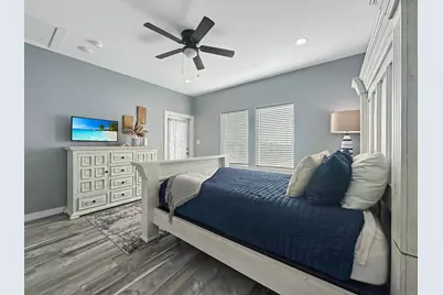 1991 Royaville Ct, Crystal Beach, TX 77650 - Photo 19