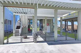 1991 Royaville Ct, Port Bolivar, TX 77650 - Photo 7