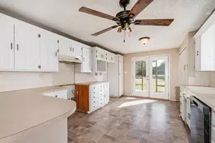 950 Maxwell St, Buffalo Gap, TX 79508 - Photo 5