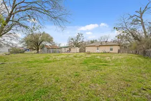 209 Mill St, Lone Oak, TX 75453 - Photo 25