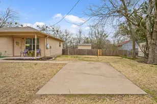 209 Mill St, Lone Oak, TX 75453 - Photo 5
