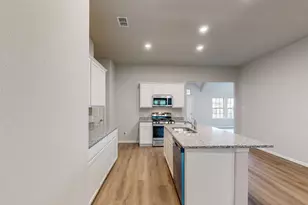 3325 Fortress Wy, Denton, TX 76208 - Photo 3