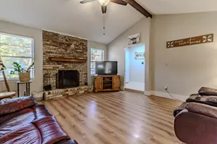 4815 Crestmont Ct, Arlington, TX 76017 - Photo 5