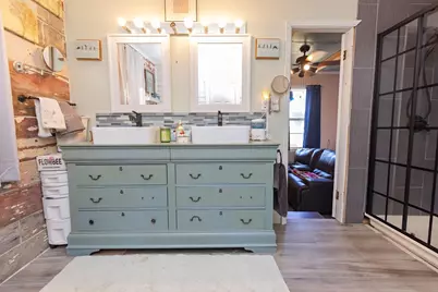 303 Market Street W, Honey Grove, TX 75446 - Photo 35