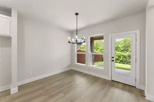 1328 Cash St, Burleson, TX 76028 - Photo 7