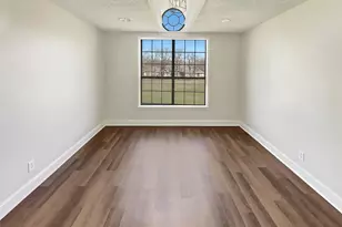 316 Diamond Ln, Burleson, TX 76028 - Photo 15