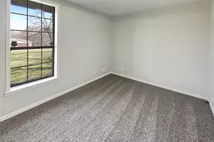 316 Diamond Ln, Burleson, TX 76028 - Photo 5