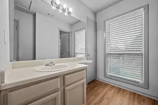 9455 Olde Towne Row, Dallas, TX 75227 - Photo 13