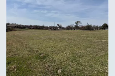 7945 White Settlement Road, White Settlement, TX 76108 - Photo 5