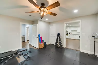 105 N 6th Street, Midlothian, TX 76065 - Photo 9