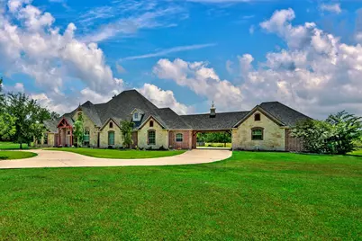 209 Chrissa Drive, Pottsboro, TX 75076 - Photo 1