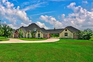 209 Chrissa Dr, Pottsboro, TX 75076 - Photo 1