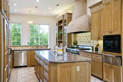 14809 Hampton Court, Addison, TX 75254 - Photo 13