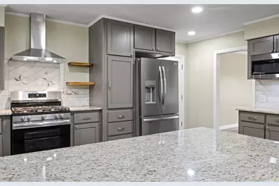 306 Quitman Street, Pittsburg, TX 75686 - Photo 5