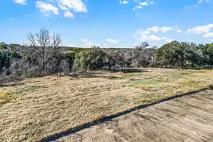 1721 Tiffany Ln, Glen Rose, TX 76043 - Photo 3