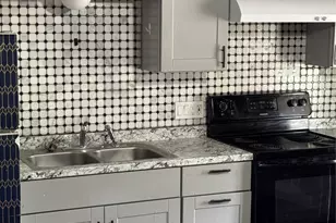 301 W Chestnut St, Kaufman, TX 75142 - Photo 23