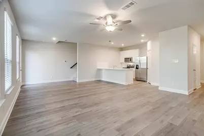 6909 Yellow Hammer Way, Arlington, TX 76001 - Photo 9