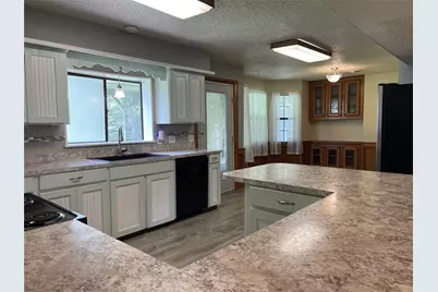 806 Robindale Lane, Fairfield, TX 75840 - Photo 9