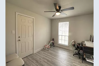 605 Olive Street, Cleburne, TX 76031 - Photo 25