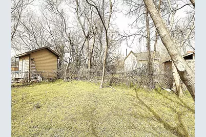 605 Olive Street, Cleburne, TX 76031 - Photo 29