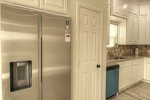 605 Olive St, Cleburne, TX 76031 - Photo 9