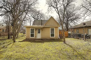 605 Olive St, Cleburne, TX 76031 - Photo 33