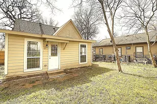 605 Olive St, Cleburne, TX 76031 - Photo 23