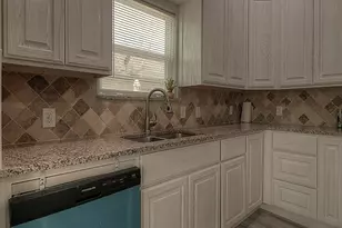 605 Olive St, Cleburne, TX 76031 - Photo 7