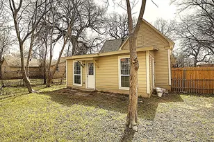 605 Olive St, Cleburne, TX 76031 - Photo 33