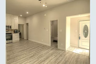 605 Olive Street, Cleburne, TX 76031 - Photo 11