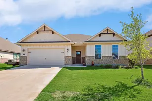 808 Feather Edge Dr, Springtown, TX 76082 - Photo 1