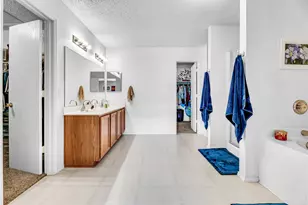 5237 Bedfordshire Dr, Fort Worth, TX 76135 - Photo 23