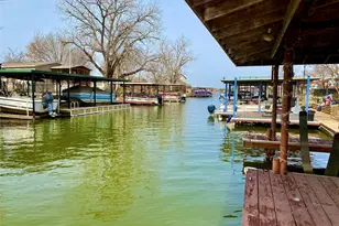 3412 Tahitian Ct, Granbury, TX 76048 - Photo 3