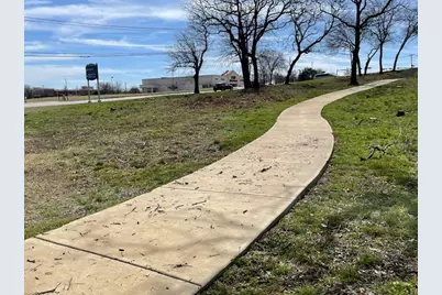 1130/1131 N Walnut Creek Dr Drive, Mansfield, TX 76063 - Photo 5