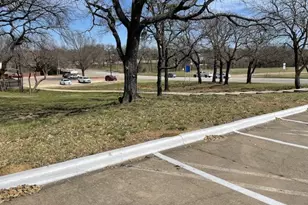 1130/1131 N Walnut Creek Dr Dr, Mansfield, TX 76063 - Photo 13