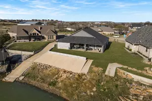 502 S Bay Ct, Runaway Bay, TX 76426 - Photo 35