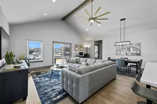 502 S Bay Ct, Runaway Bay, TX 76426 - Photo 9