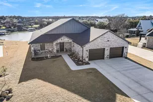 502 S Bay Ct, Runaway Bay, TX 76426 - Photo 37