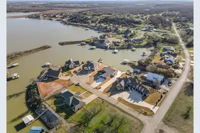 502 S Bay Court, Runaway Bay, TX 76426 - Photo 39