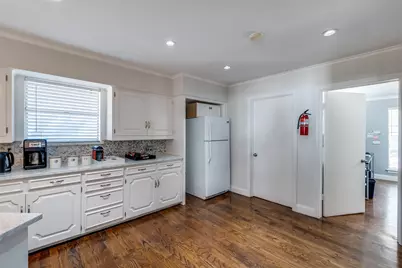 2605 Thomas Avenue, Dallas, TX 75204 - Photo 11