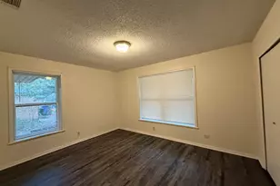 2806 E Atoll Dr, Dallas, TX 75216 - Photo 9