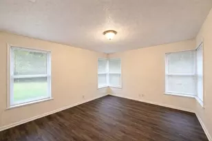 2806 E Atoll Dr, Dallas, TX 75216 - Photo 11