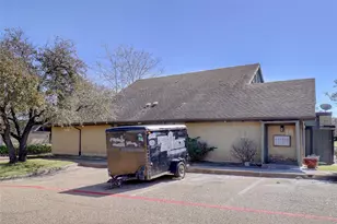 4643 Country Creek Dr, Dallas, TX 75236 - Photo 33