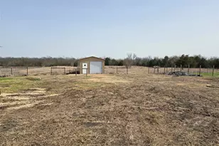 1001 N Atkins Dr, Celeste, TX 75423 - Photo 17