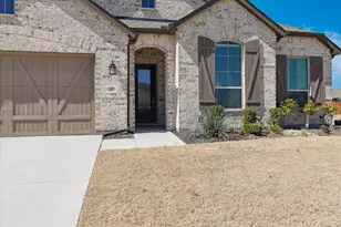 1697 Creek Bluff Ct, Waxahachie, TX 75165 - Photo 3