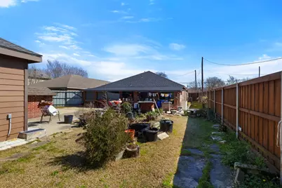 3809 S Peachtree Road, Balch Springs, TX 75180 - Photo 9