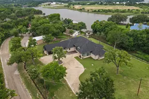 2100 Gene Ct, Granbury, TX 76048 - Photo 33