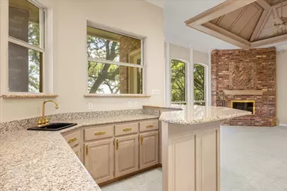 5202 Comanche Vista Trail, Granbury, TX 76049 - Photo 11