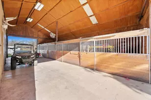 12932 County Rd 1117, Cleburne, TX 76033 - Photo 13